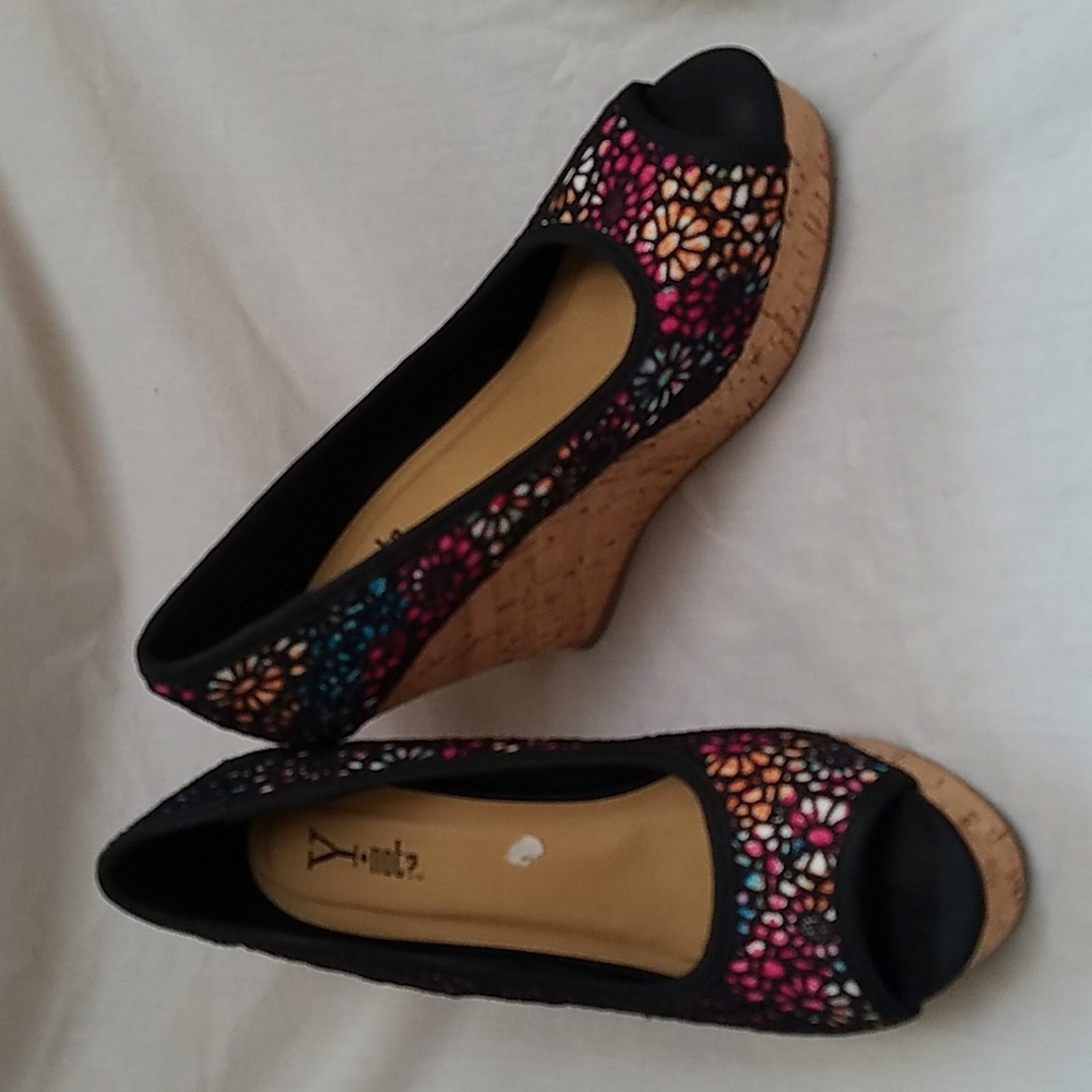 NWOT Y Not? "Amay" Peep Toe Cork Wedge Sz 7.5M